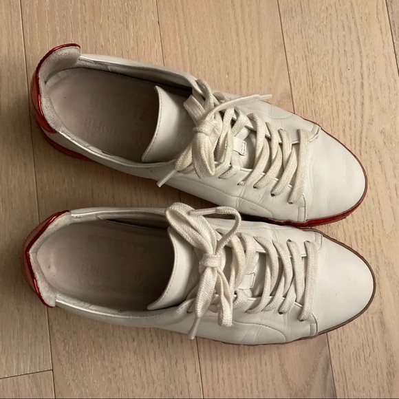 Red metallic accent sneakers - Picture 5 of 6